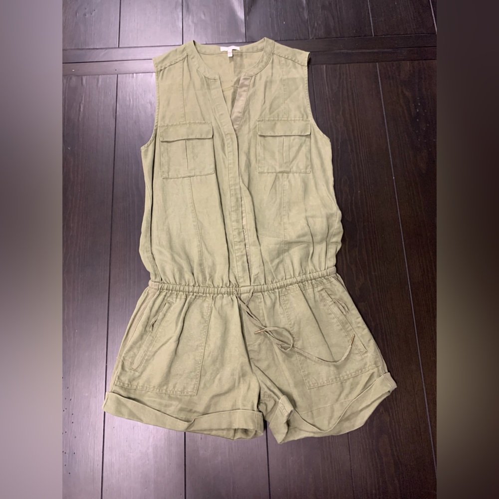 Joie Size small